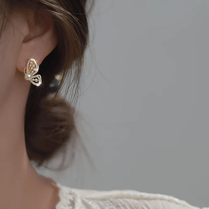 2022 Nueva tendencia Pendientes largos de perlas de simulación Pendientes colgantes de boda con diamantes de imitación y flores para mujer Pendientes de joyería coreana de moda