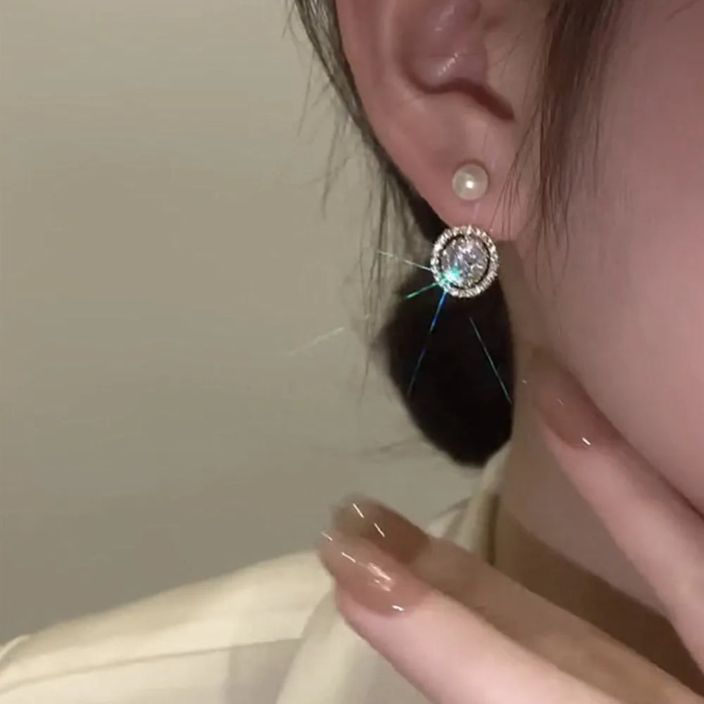 2022 Nueva tendencia Pendientes largos de perlas de simulación Pendientes colgantes de boda con diamantes de imitación y flores para mujer Pendientes de joyería coreana de moda