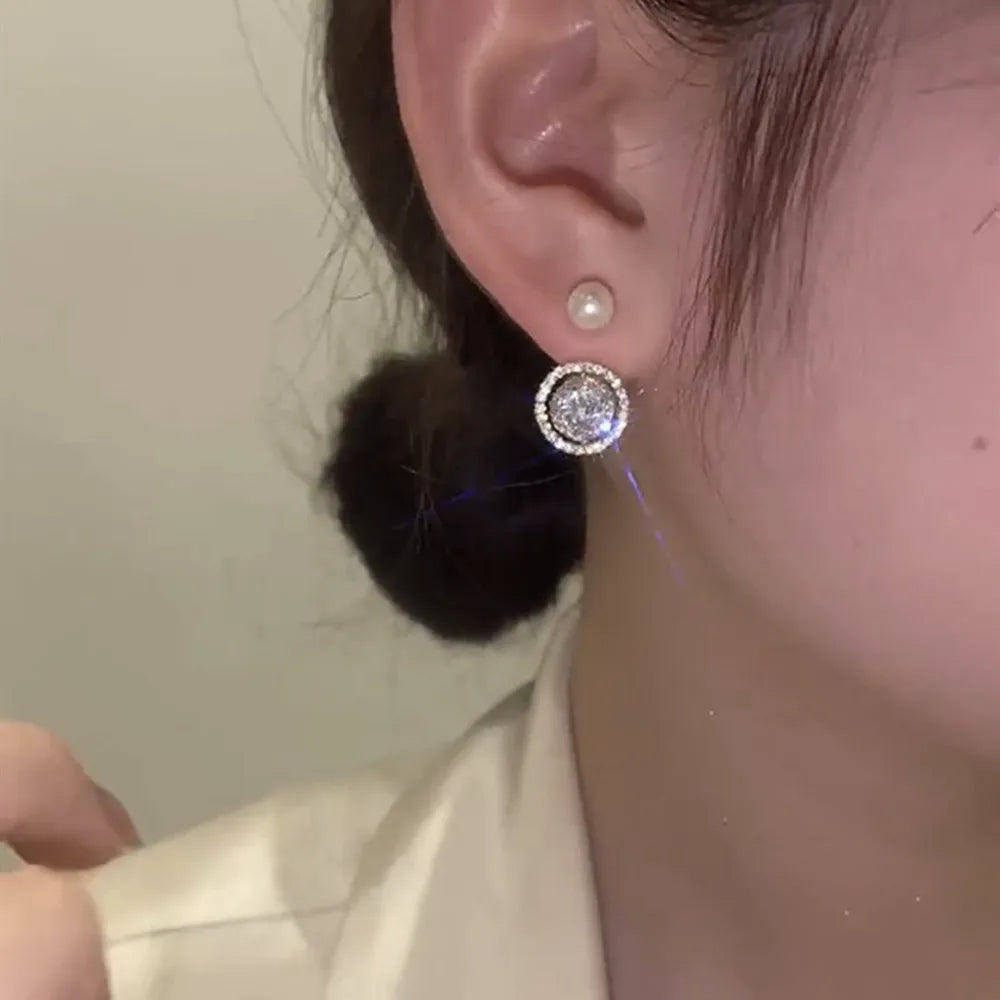 2022 Nueva tendencia Pendientes largos de perlas de simulación Pendientes colgantes de boda con diamantes de imitación y flores para mujer Pendientes de joyería coreana de moda