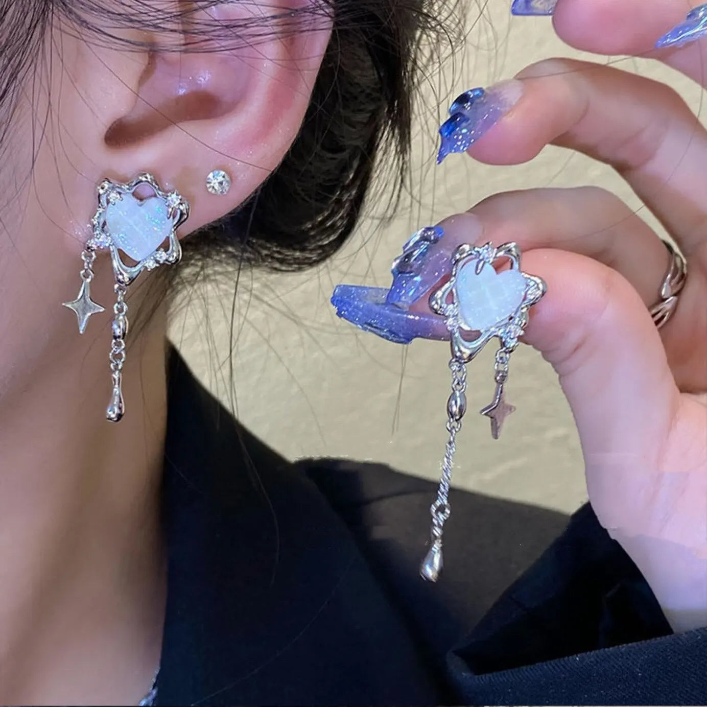 Pendientes de borlas para mujer, piedra lunar, amor, luz envolvente romántica, extravagancia, pendientes Mangxing de alto sentido, pendientes de tendencia Su