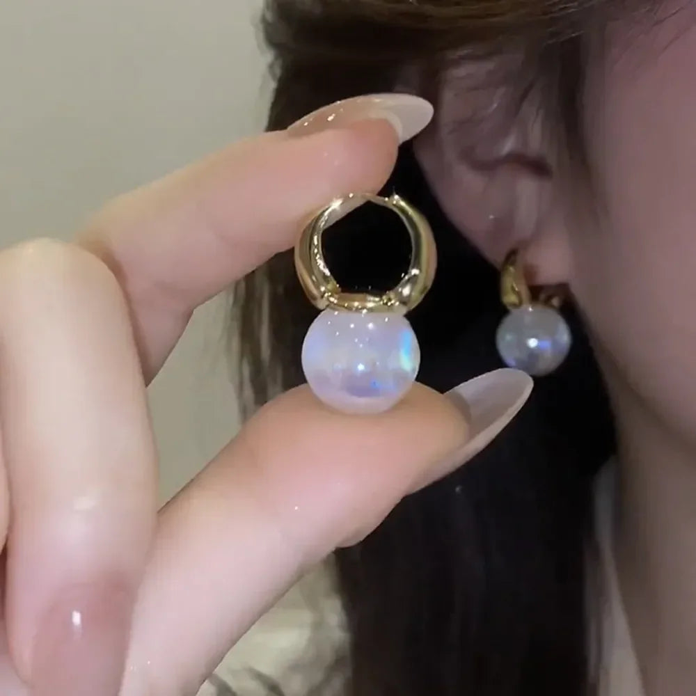 2022 Nueva tendencia Pendientes largos de perlas de simulación Pendientes colgantes de boda con diamantes de imitación y flores para mujer Pendientes de joyería coreana de moda