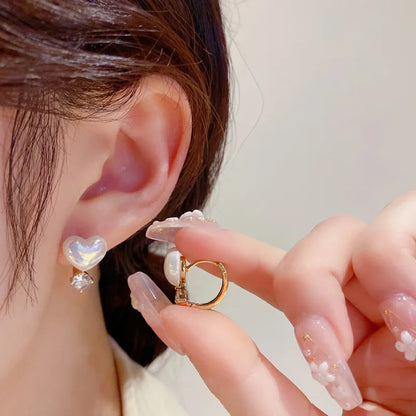 2022 Nueva tendencia Pendientes largos de perlas de simulación Pendientes colgantes de boda con diamantes de imitación y flores para mujer Pendientes de joyería coreana de moda