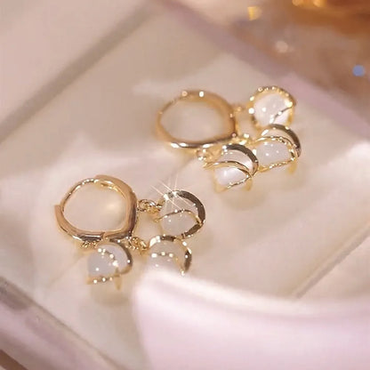 2022 Nueva tendencia Pendientes largos de perlas de simulación Pendientes colgantes de boda con diamantes de imitación y flores para mujer Pendientes de joyería coreana de moda