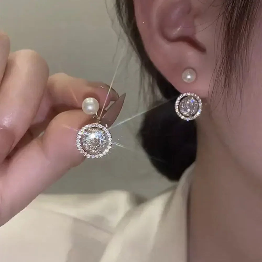 2022 Nueva tendencia Pendientes largos de perlas de simulación Pendientes colgantes de boda con diamantes de imitación y flores para mujer Pendientes de joyería coreana de moda